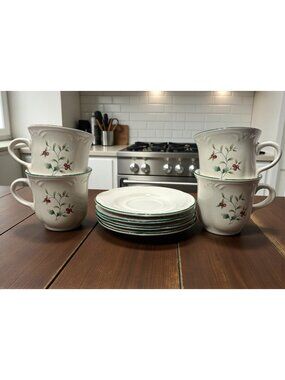 Winterberry  Mugs & Saucers Holly Berry Design Set Of 4 By Pfaltzgraff